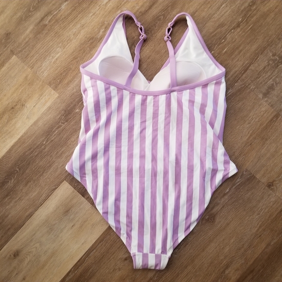 NWOT Kona Sol Purple Stripes One Piece Swimsuit Size 20W - Picture 5 of 7